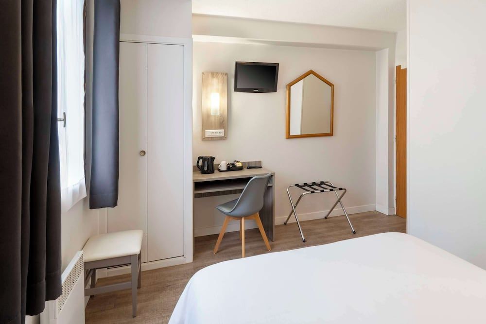 Sure Hotel by Best Western Saintes Standard Room, 1 Double Bed, Non Smoking 2