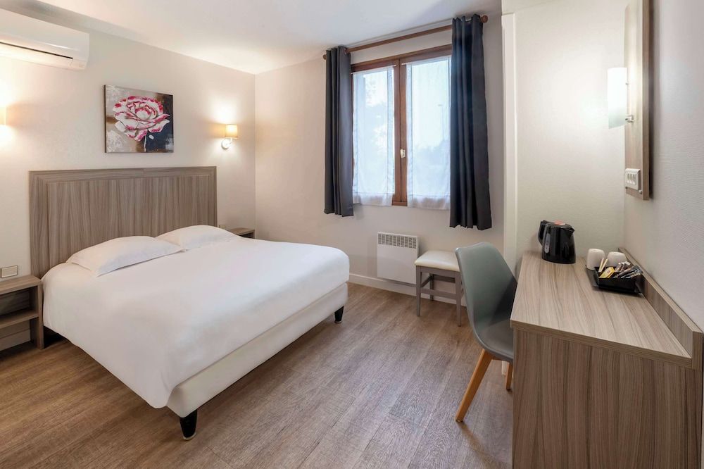 Comfort Room, 1 Queen Bed, Non Smoking