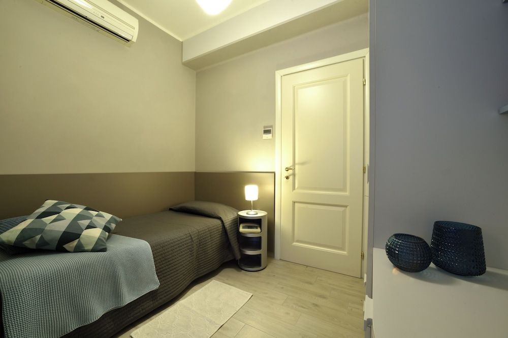 Hotel Bristol Single Room