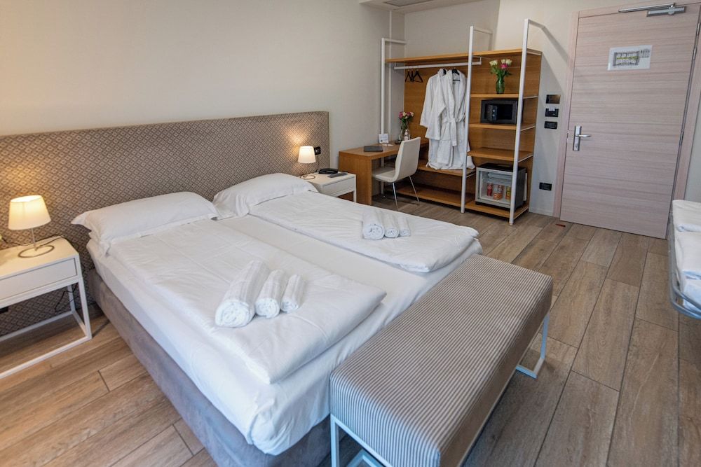 Ile Hotel Junior Suite Quadrupla con terrazzo 3