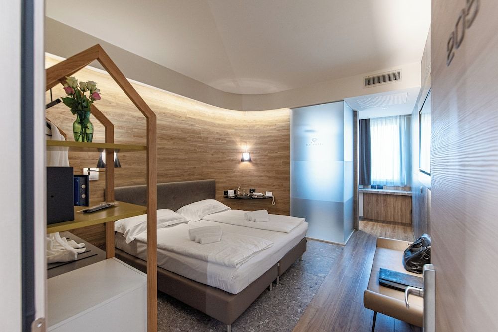 Ile Hotel Junior Suite Doppia con doccia a vista 5