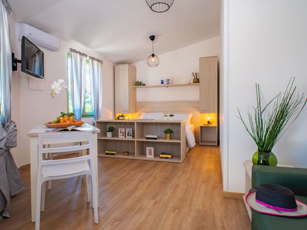 Hotiday Milano Marittima Pineta Comfort Chalet 9