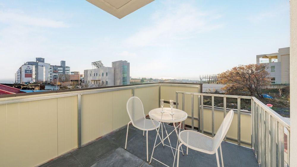 Donghae Hill Stay Pension Basic Room, 2 Bedrooms (STAY1(Ocean view,BBQ)) 9