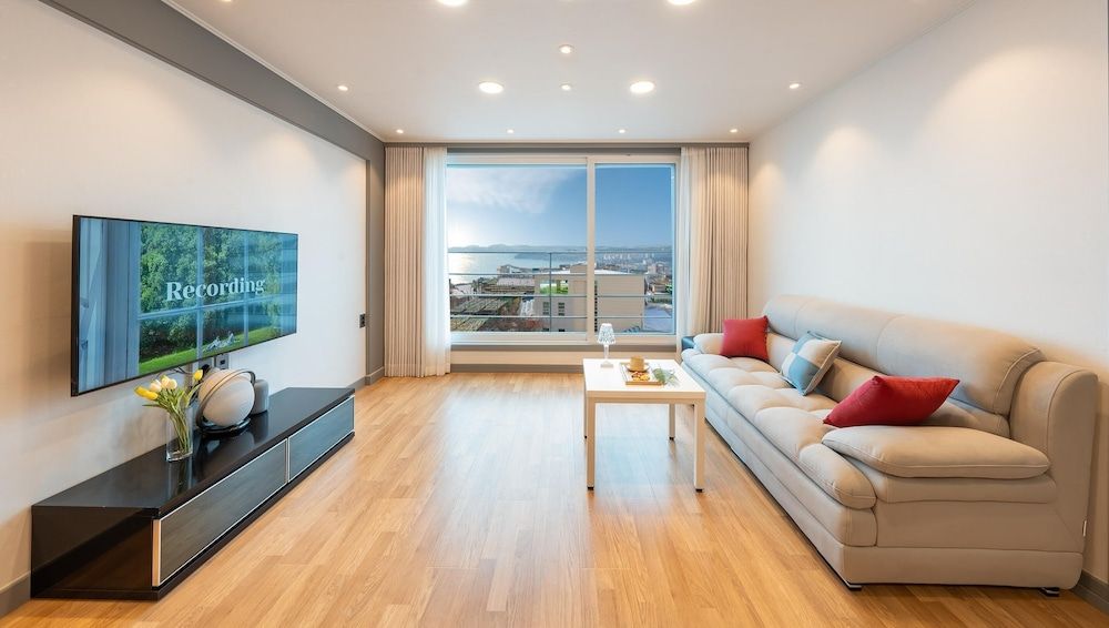 Donghae Hill Stay Pension