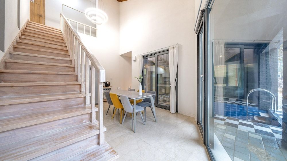 Hoengseong Withpet Village Basic Room, 3 Bedrooms (Yellow Room) 3