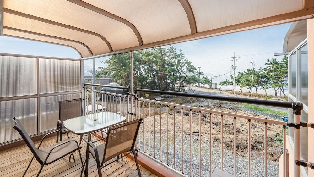 Boeryeong Rainbow Oceanview Pension Basic Room, 1 Bedroom (Room 102, Building A) 4