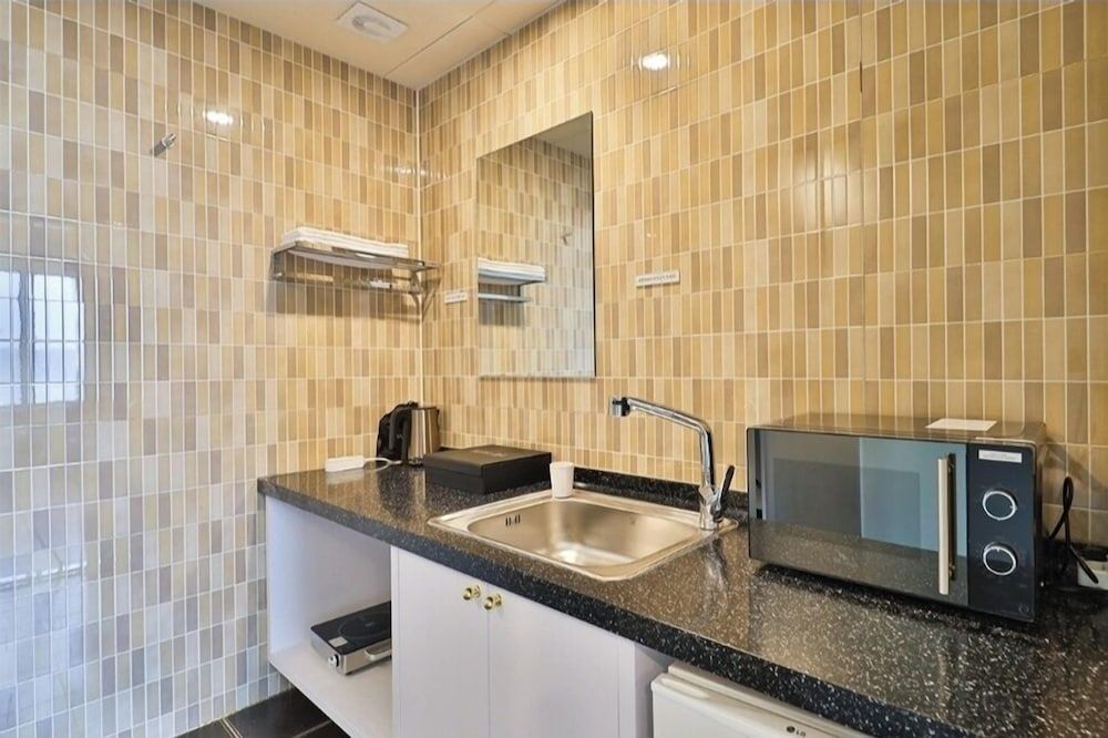 Hotel 701 Superior Room 11