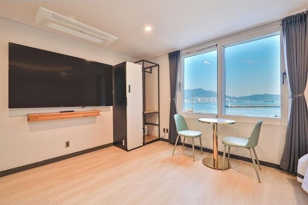 Hotel 701 Superior Twin Room 13