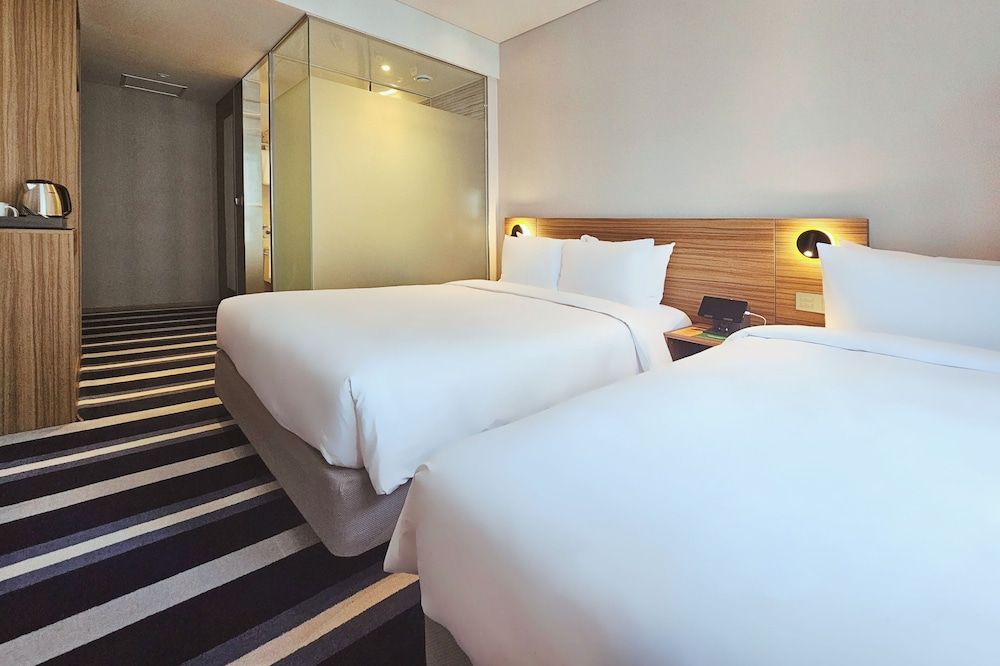 HOMES Stay Suwon Family Twin