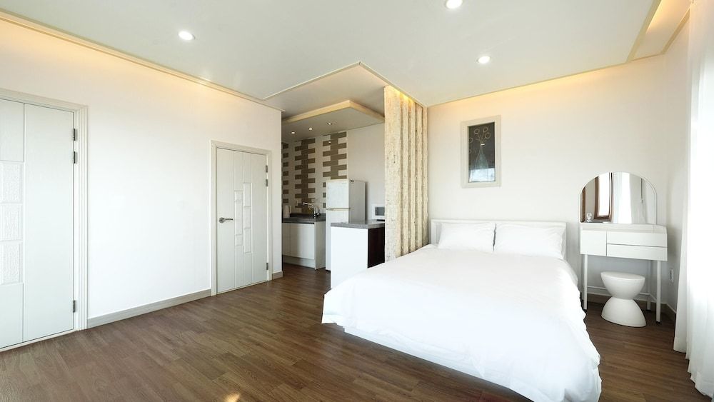 Ganghwa Hanabi Pension Basic Room, 1 Bedroom (204) 2