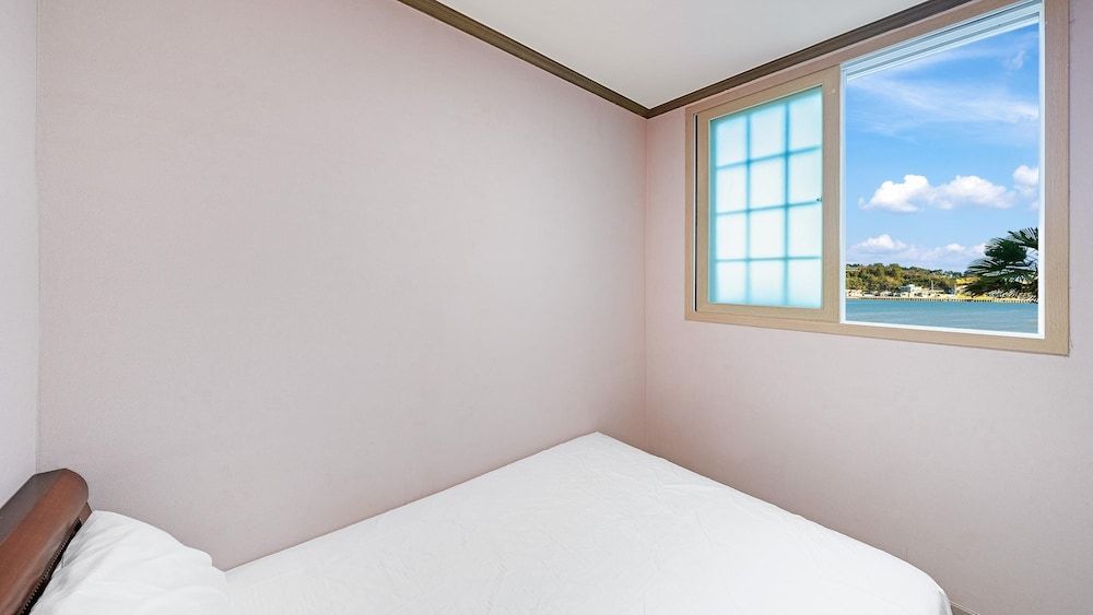 Geoje Youngsu Pension Basic Room, 1 Bedroom (B101) 6