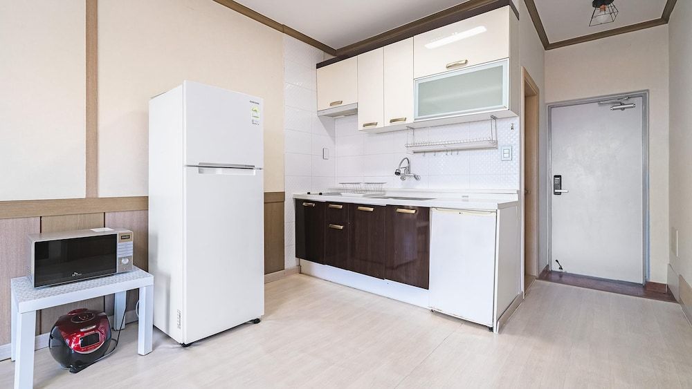 Geoje Youngsu Pension Basic Room, 1 Bedroom (B101) 7