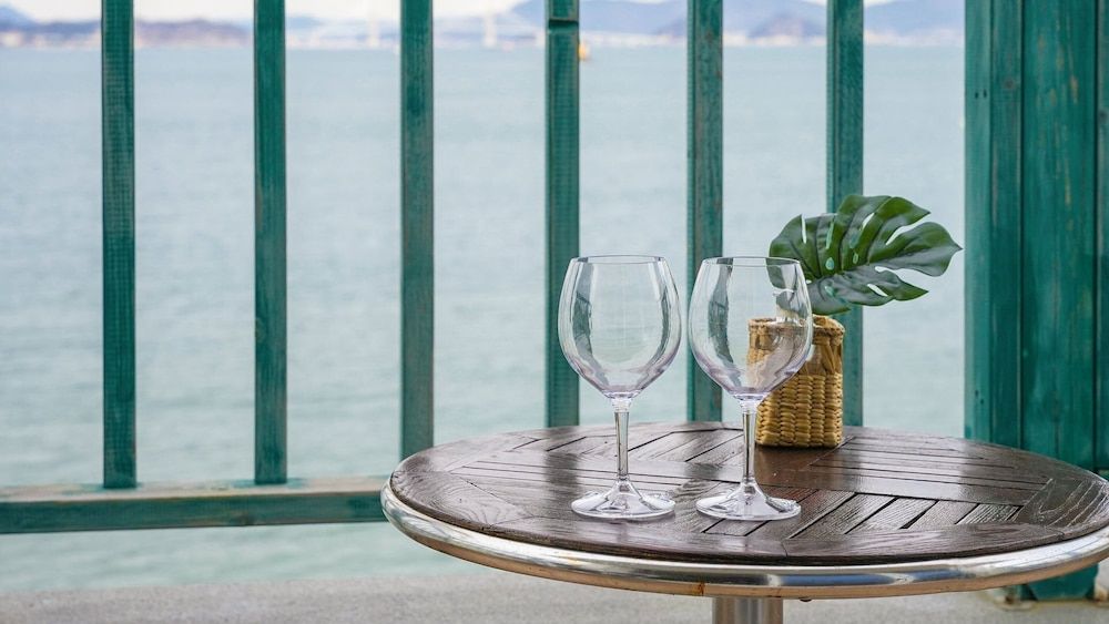 Geoje Beachwhite Pension Basic Room, 2 Bedrooms (white 401) 6