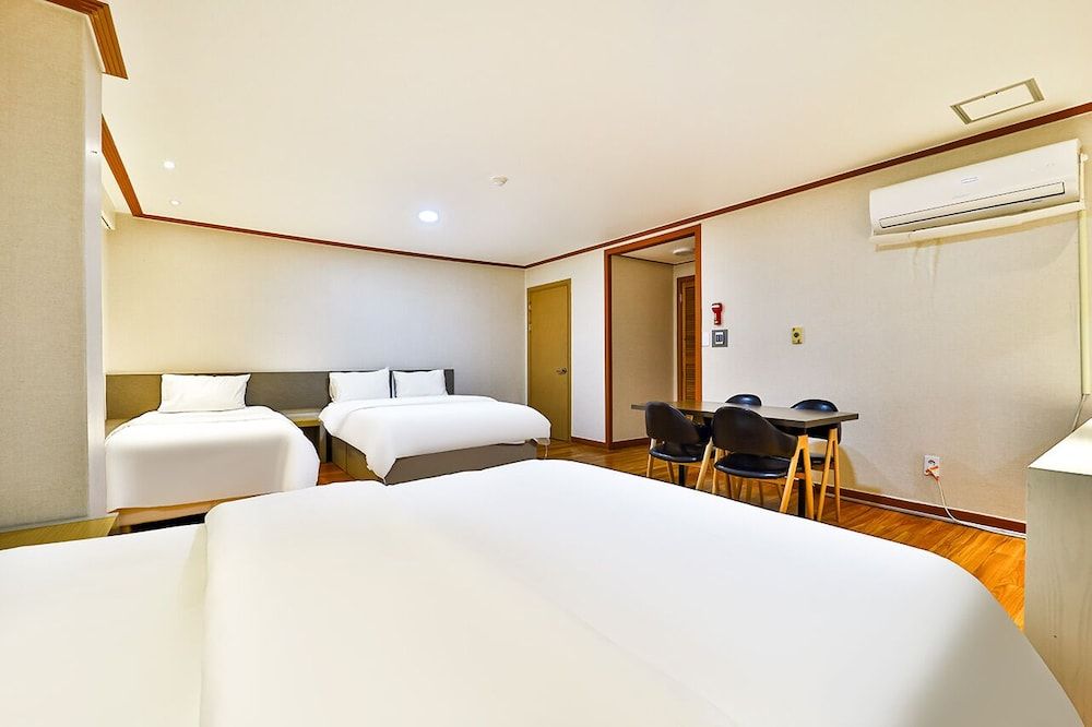 Incheon Airport Young jong stay hotel Family Suite 5