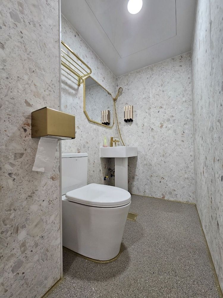 Anjin2ne Basic Room 4