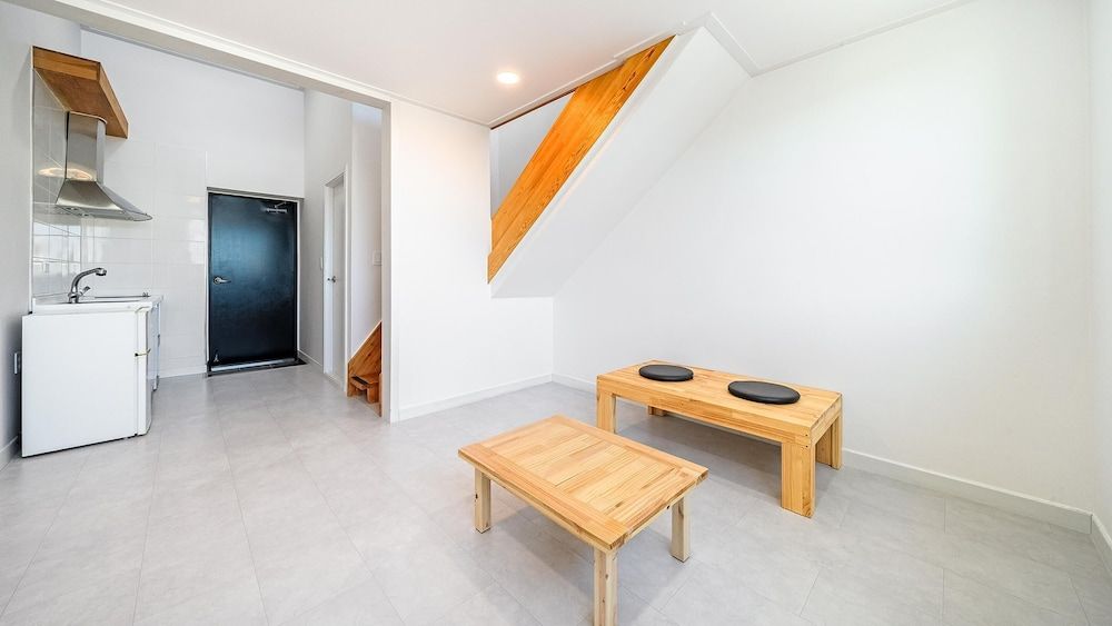 Gangneung Lacblanc Pension Basic Room, 1 Bedroom (204) 10