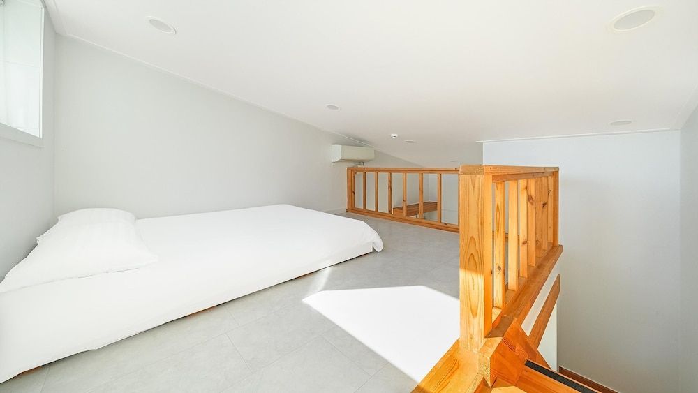 Gangneung Lacblanc Pension Basic Room, 1 Bedroom (204) 2