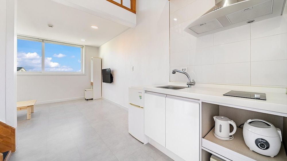 Gangneung Lacblanc Pension Basic Room, 1 Bedroom (204) 7