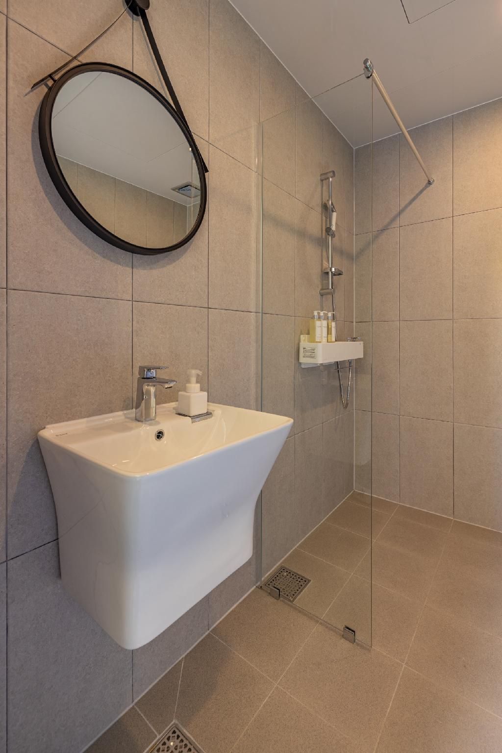 Panoramic Ocean View Glamping Caravan