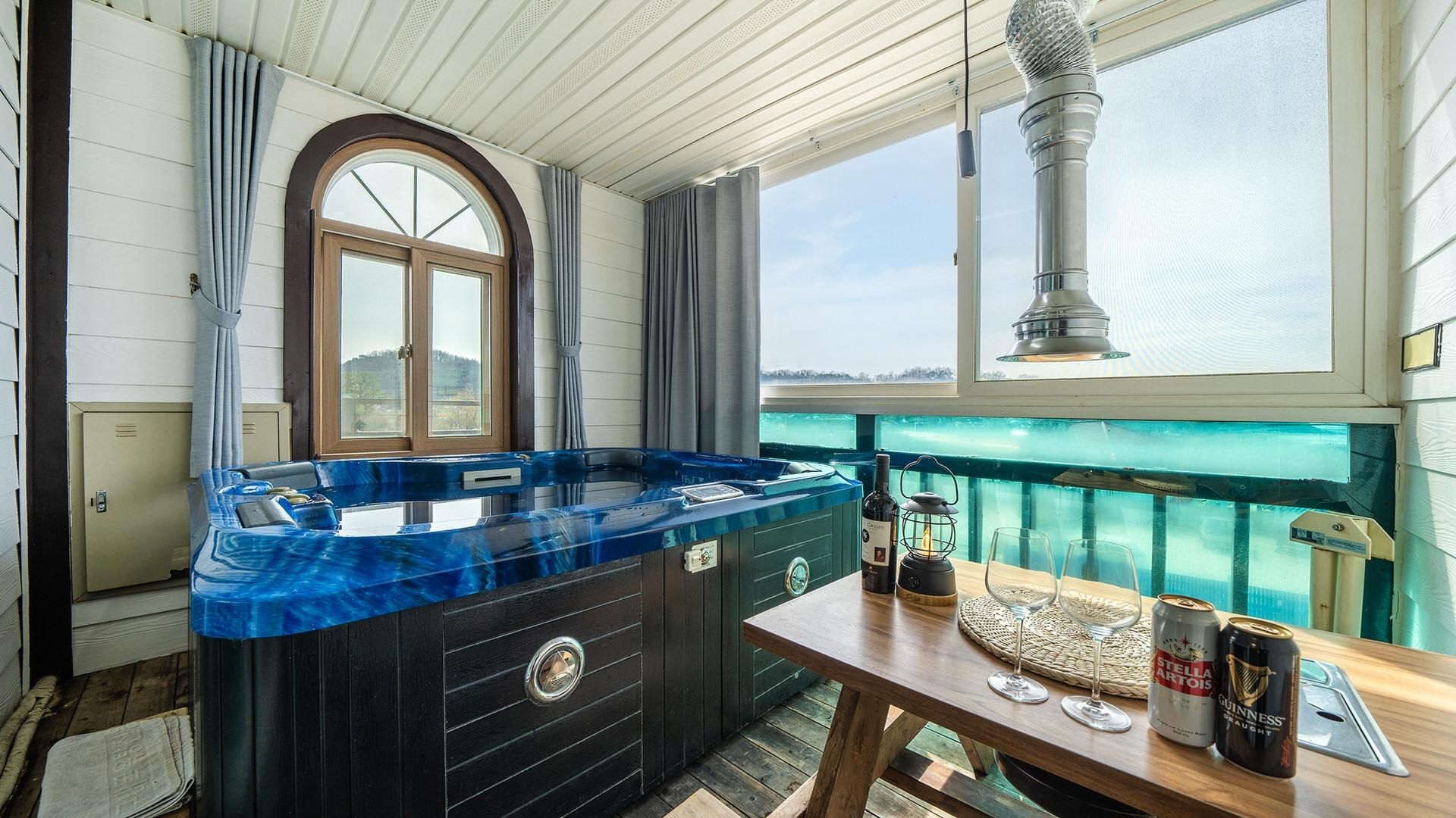 Ganghwa Nakjogaboineun spa Pension Legulleuseu(SPA) 2