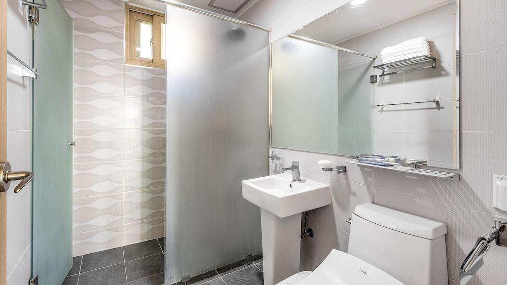 Wonju Quirinale Pension Basic Room, 1 Bedroom (haessal) 3