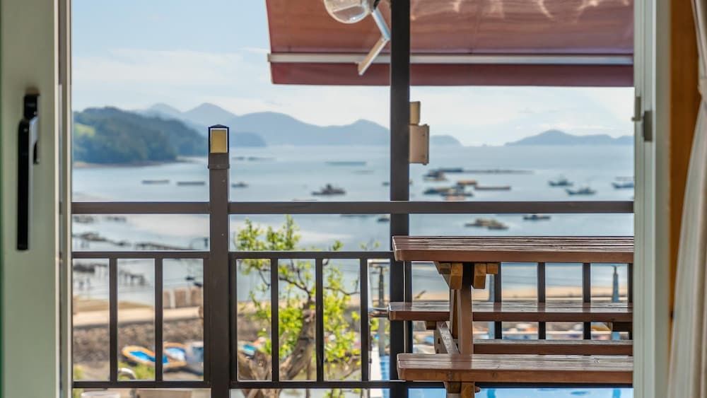 Yeosu Arum Oceanview Whole House Pension Basic Room, 1 Bedroom (Room 103) 5