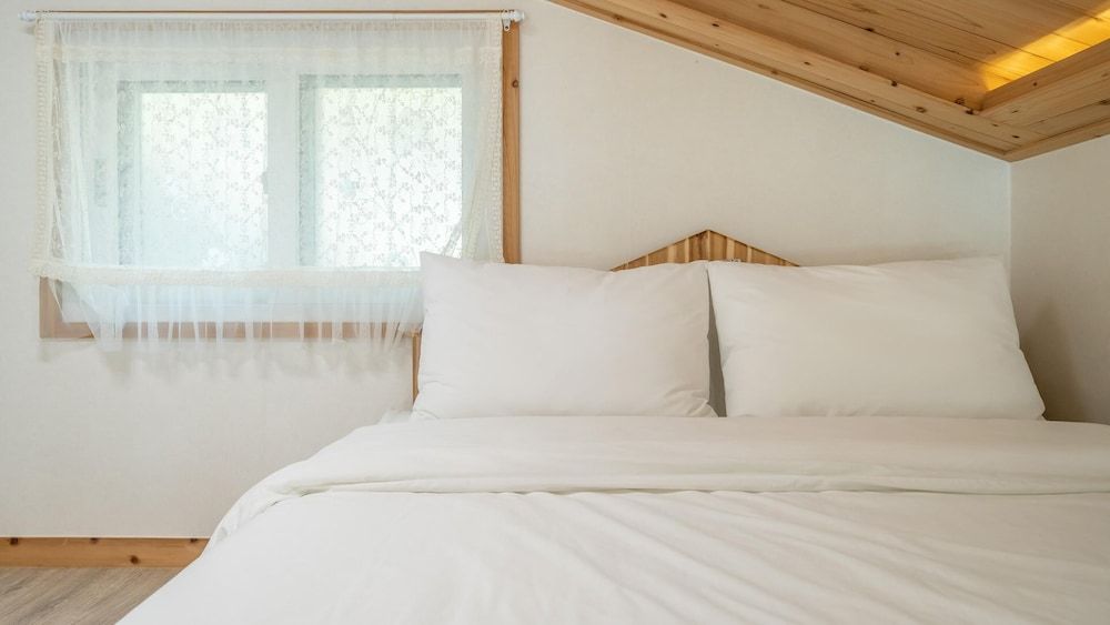 Yeosu Arum Oceanview Whole House Pension Basic Room, 1 Bedroom (Room 102) 3