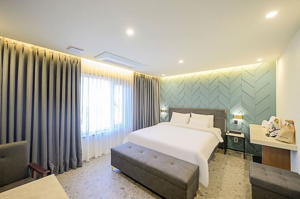 Mokpo H Avenue Hotel Peace Plaza Superior Room 2