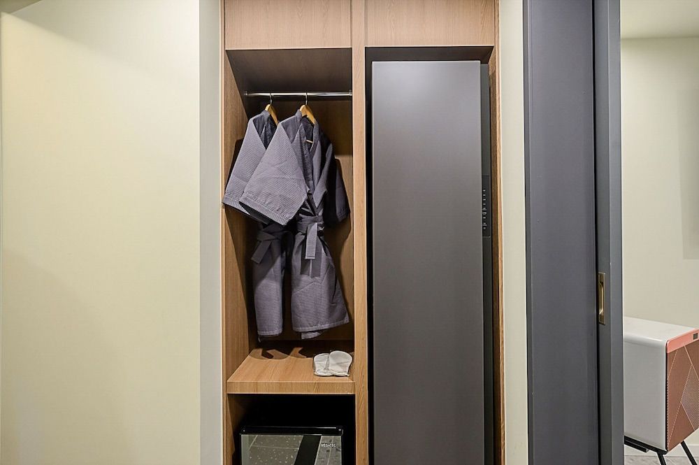 Mokpo H Avenue Hotel Peace Plaza Superior Room 18