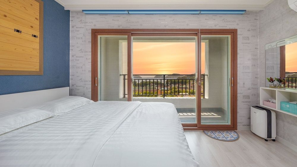 Namhae Familyae Pension Basic Room, 1 Bedroom (C2) 4