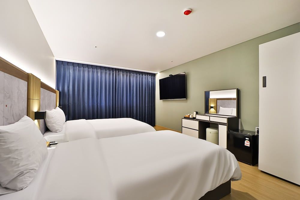 Gimhae Eobang-dong City Hotel Premier Twin Room 6