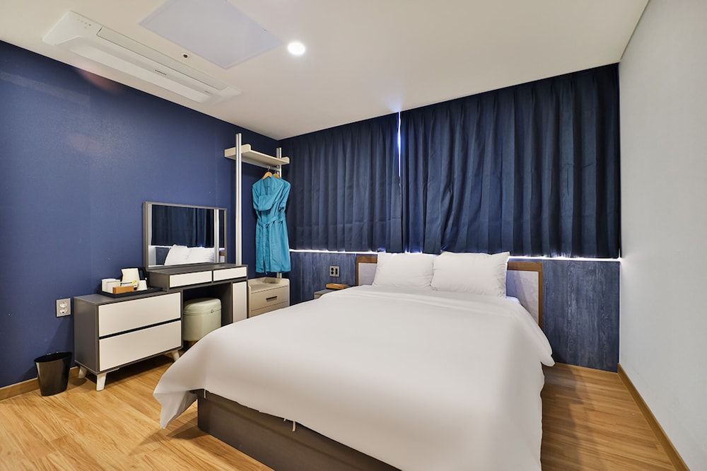 Gimhae Eobang-dong City Hotel Deluxe Double Room 7