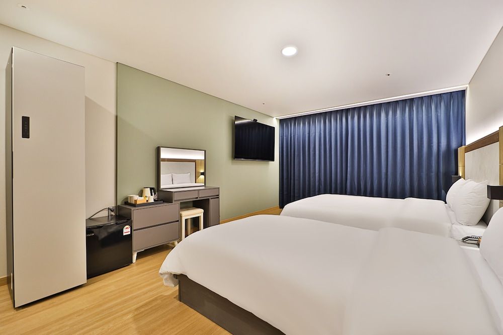 Gimhae Eobang-dong City Hotel Premier Twin Room 5