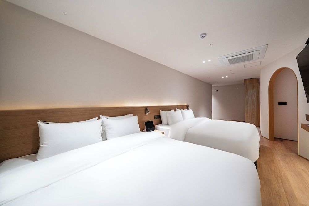 JungGam Hotel Family Room