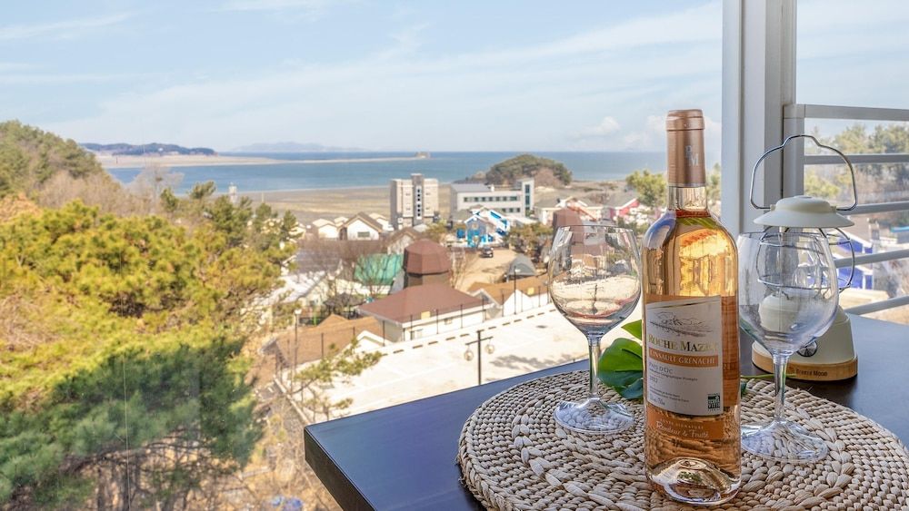 Seonjaedo Secret spa Pension Basic Room, 1 Bedroom (hera_302) 2