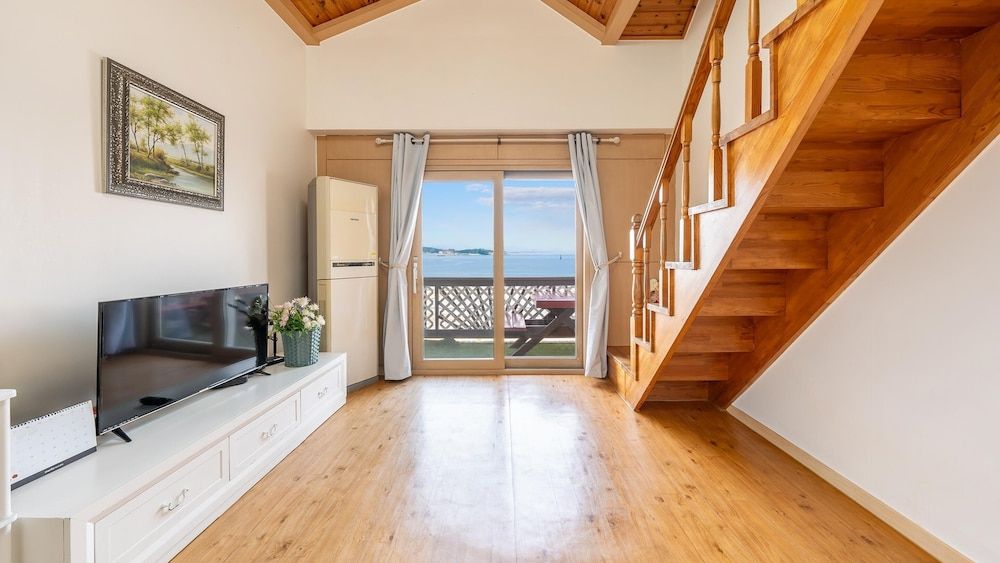 Taean Tteulapbada Pension Basic Room, 2 Bedrooms (pado 203) 5