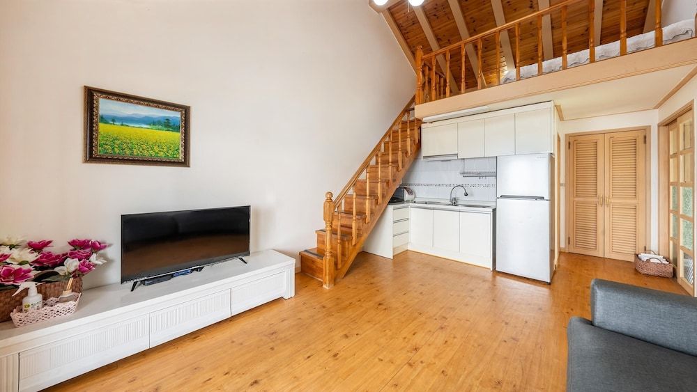 Taean Tteulapbada Pension Basic Room, 2 Bedrooms (pado 202)