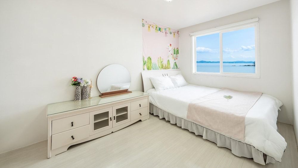 Taean Tteulapbada Pension Basic Room, 2 Bedrooms (pado 202) 2