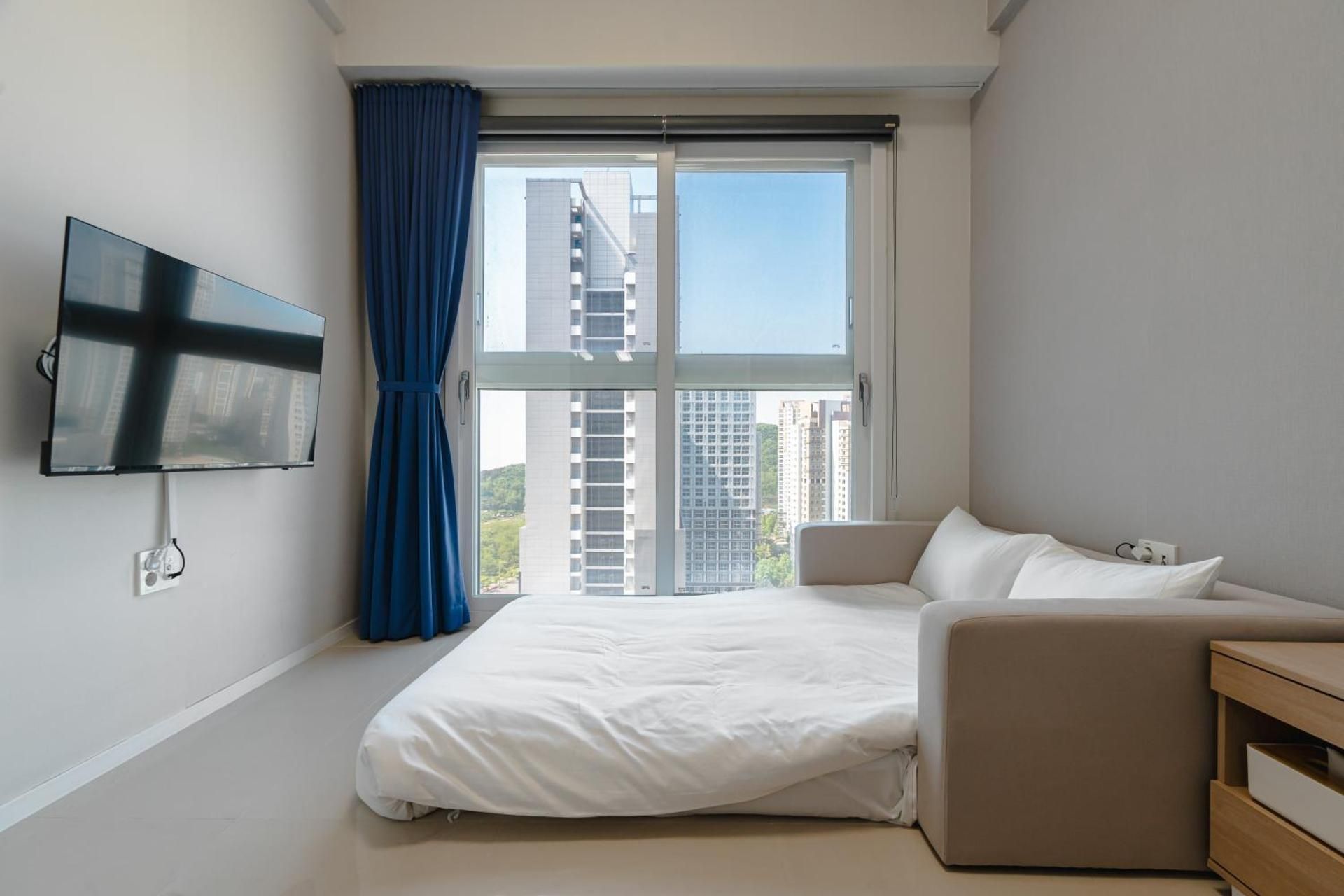 Superior Twin Room City View