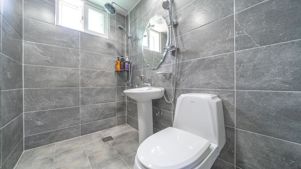 Inje Darani pet Pension Basic Room, 1 Bedroom (room201) 4