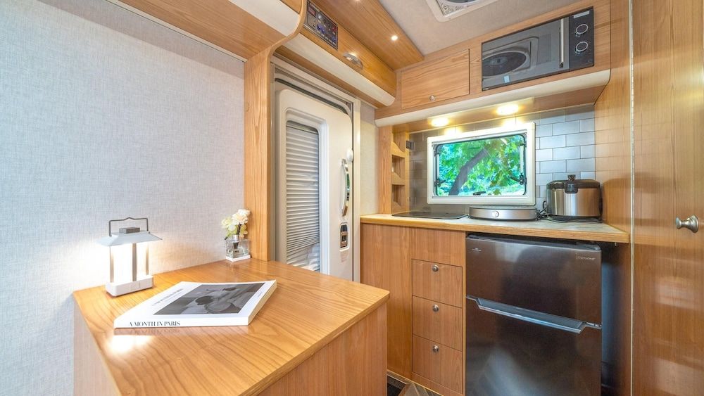 Gapyeong Yumyeongsan Gomone pet Camping Basic Room, 1 Bedroom (camping car) 8