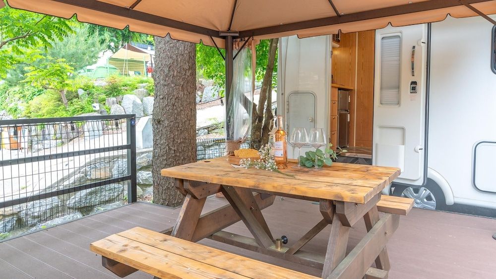 Gapyeong Yumyeongsan Gomone pet Camping Basic Room, 1 Bedroom (camping car) 4