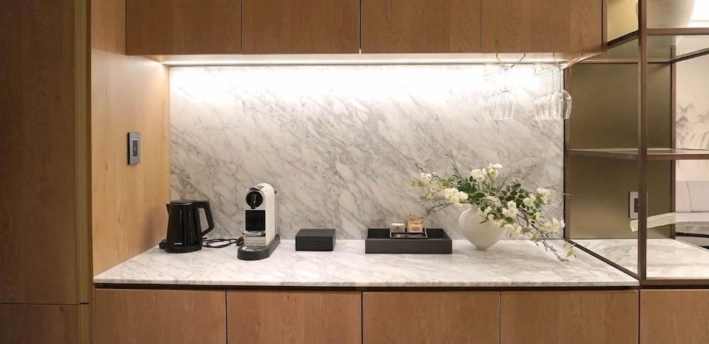 Stanford Hotel Premium Suite, Lake View 4