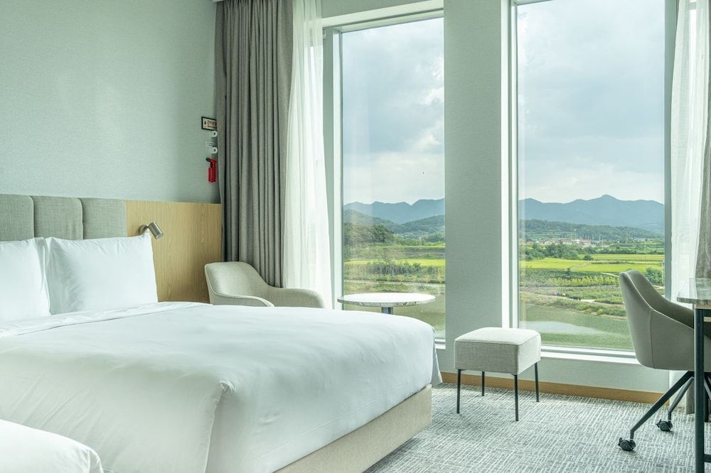 Stanford Hotel Superior Twin Room, Mountain View 2