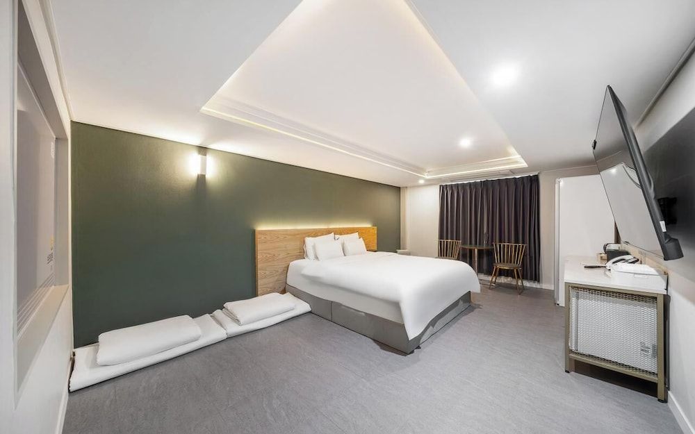 BRIGHTEN HOTEL Family Ondol 3