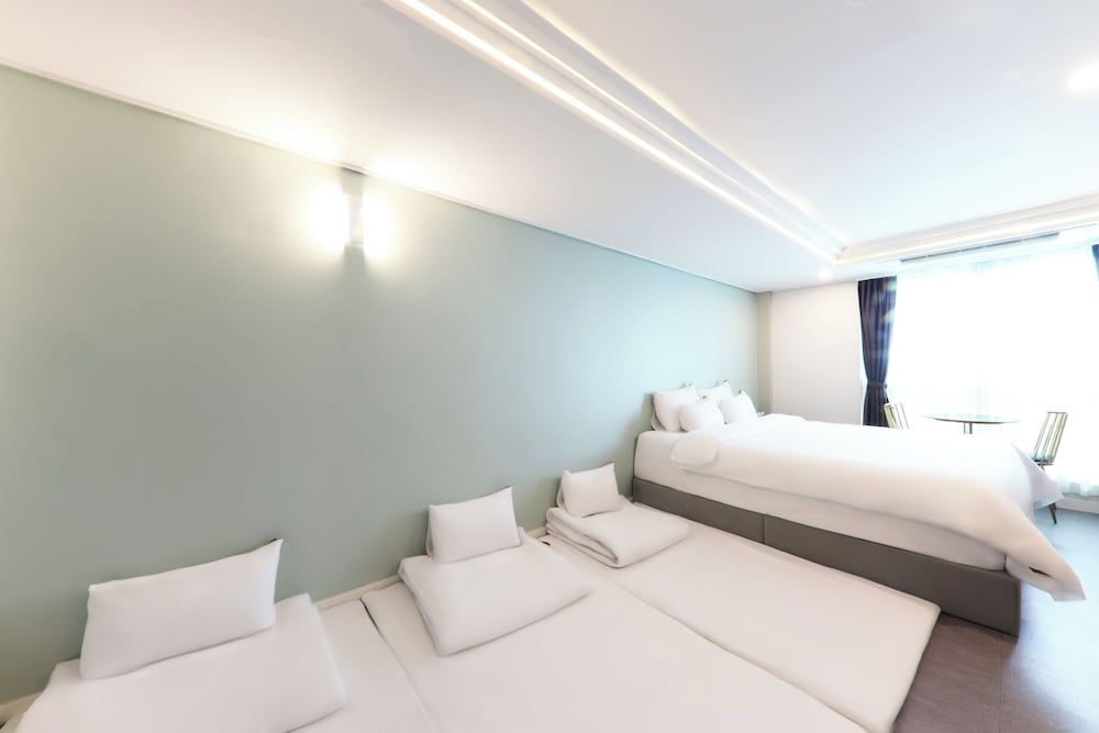 BRIGHTEN HOTEL Family Ondol