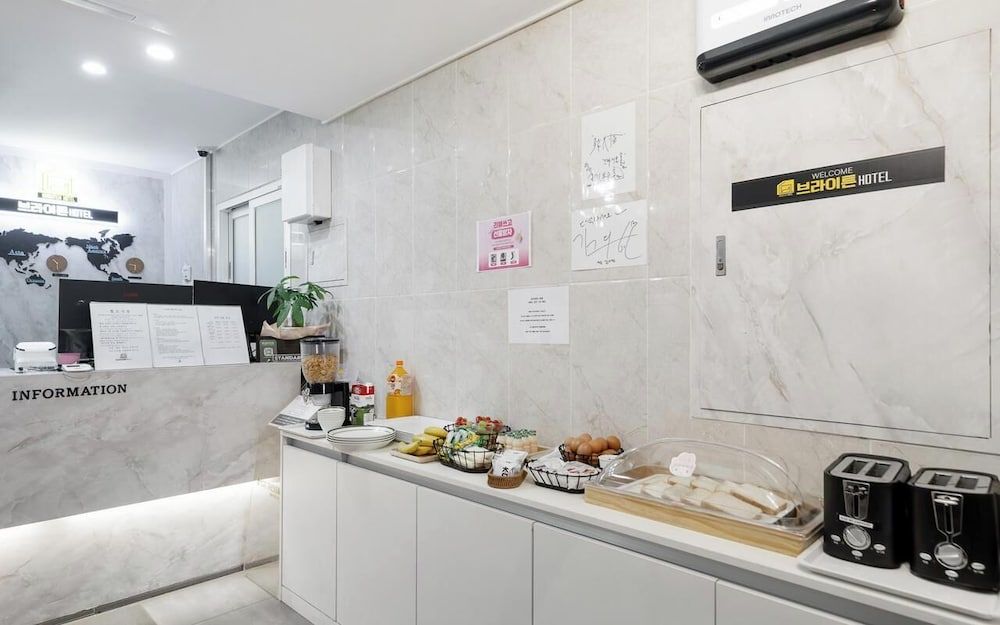 BRIGHTEN HOTEL Royal Family Suite 5