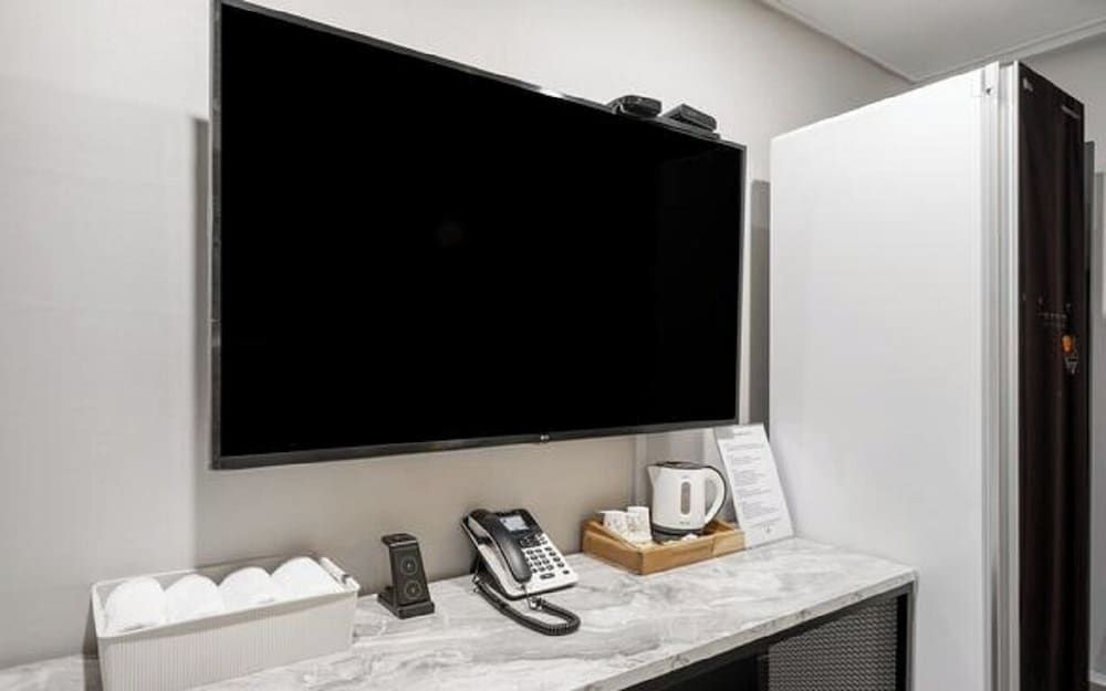 BRIGHTEN HOTEL Couple 2pc 7