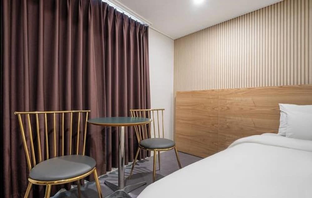 BRIGHTEN HOTEL Family Ondol 2