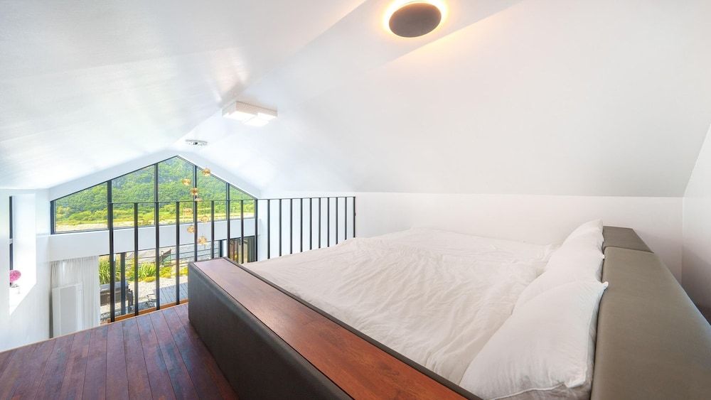 Danyang Dandelion Pool Villa Basic Room, 1 Bedroom (Building A)